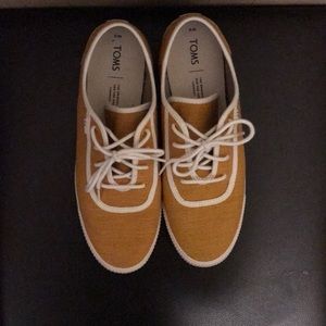 Carmel Sunflower Womens TOMS